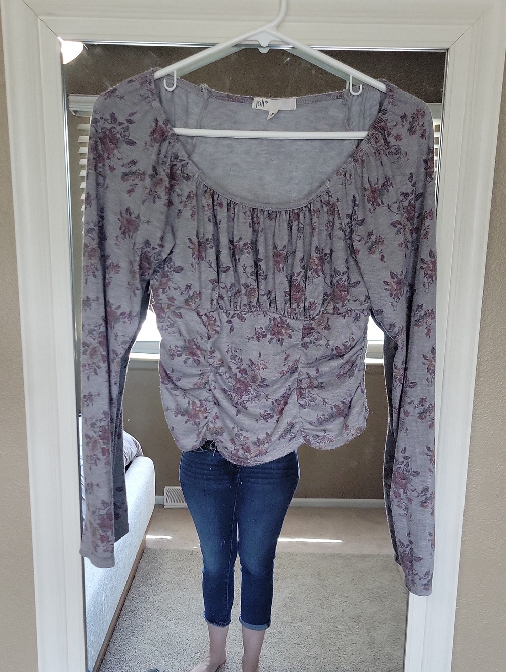 Joie Floral Ruched Long-Sleeve Top in Light Gray and Mauve Small